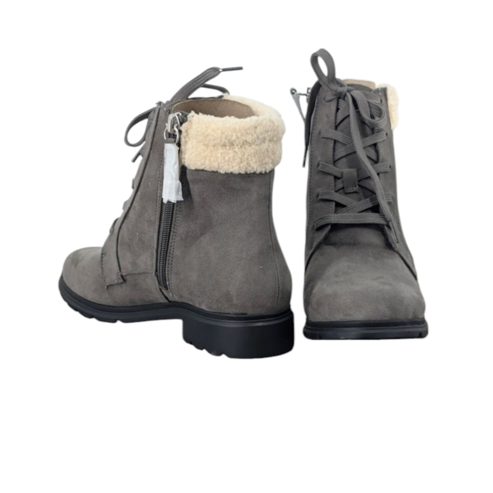 Size 6 1/2 Dr Sholl's faux fur essential boots NEW !